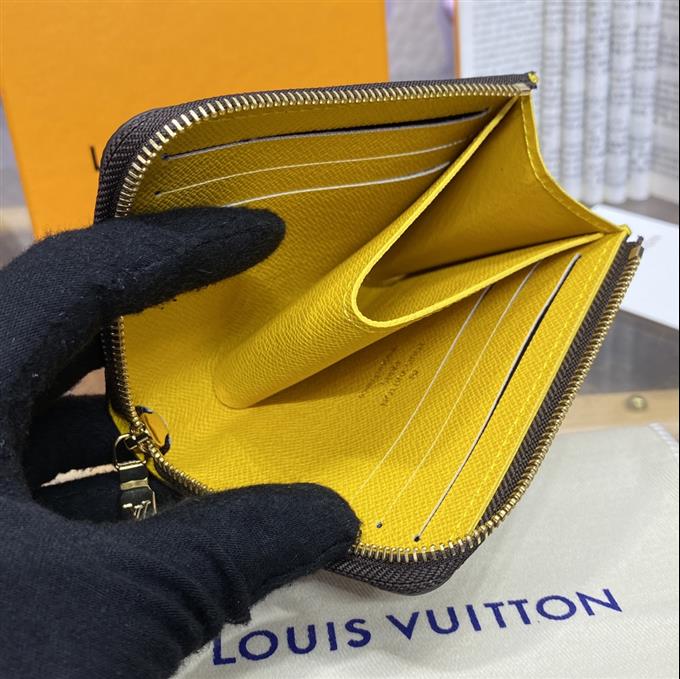 2025224M83476105248357