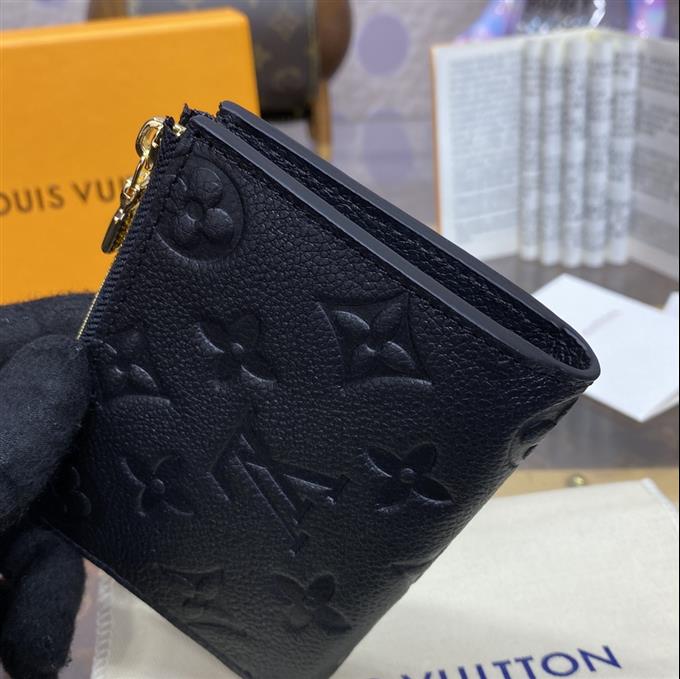 2025224M83476105248529