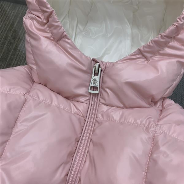 2024322133526390370400