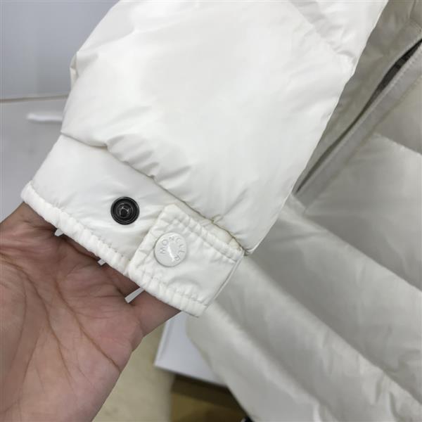 2024322133530785440480