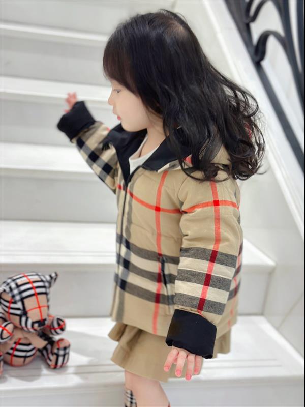 2024322111756226370400