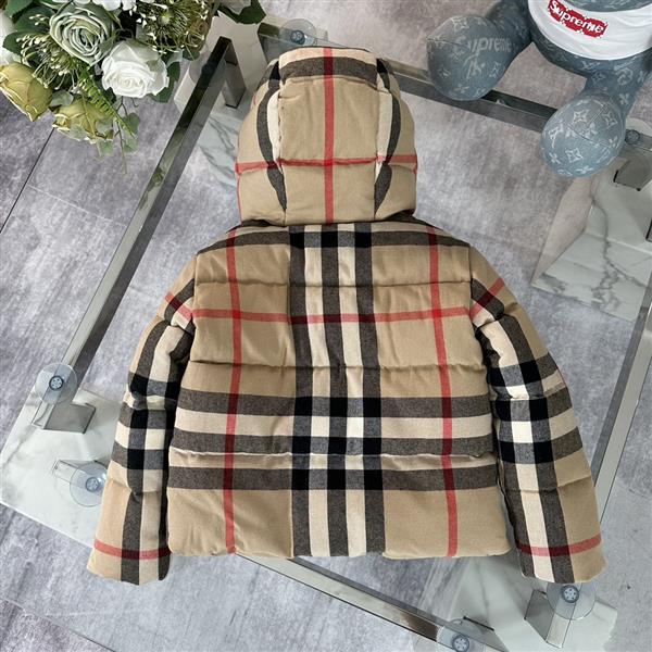 2024322111756506370400