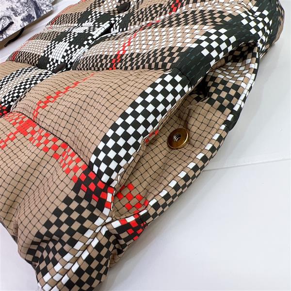 2024322111819275290320