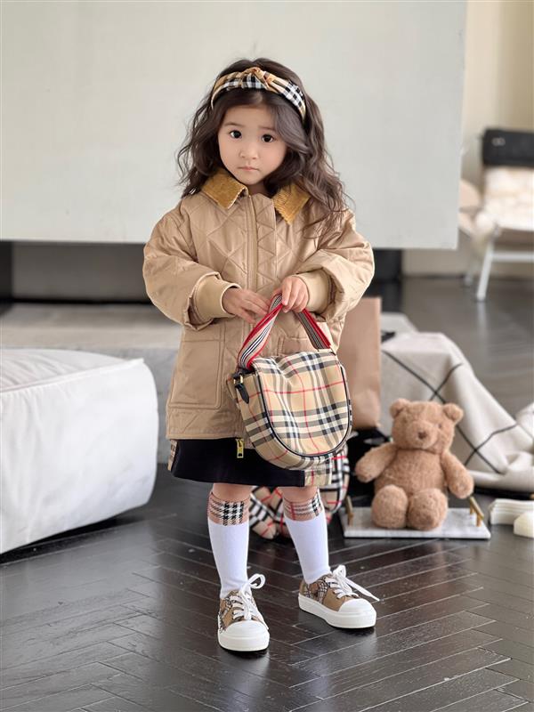 2024322111827156240260