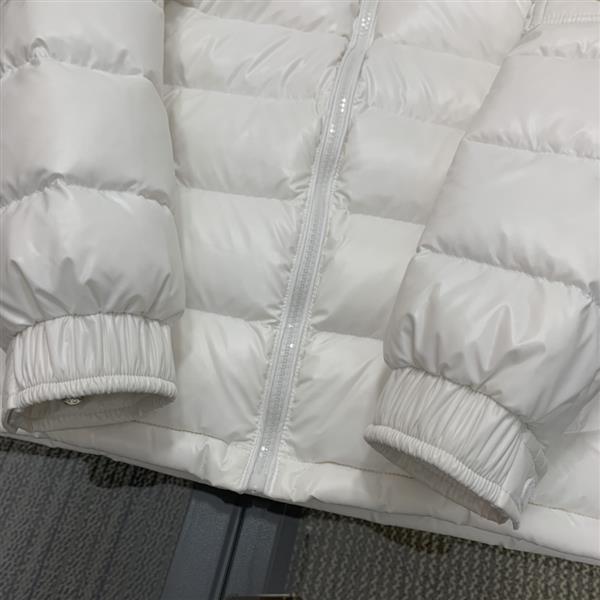 20243221334374390430