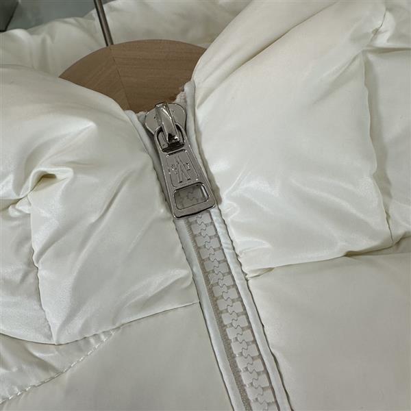 2024322133442467300330