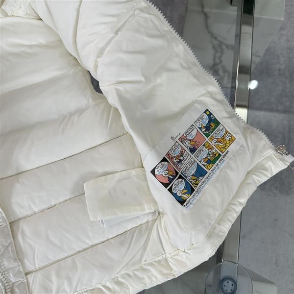 2024322133442498300330