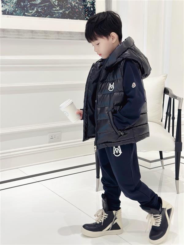 2024322133442578300330