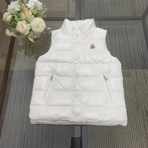 2024322133443455270300