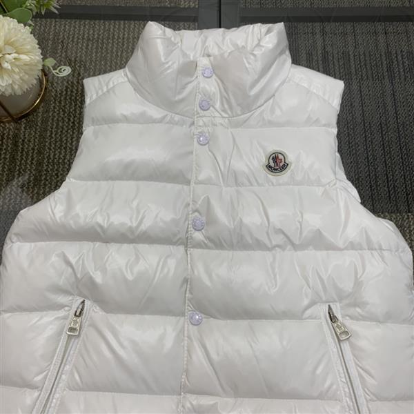 2024322133443471270300