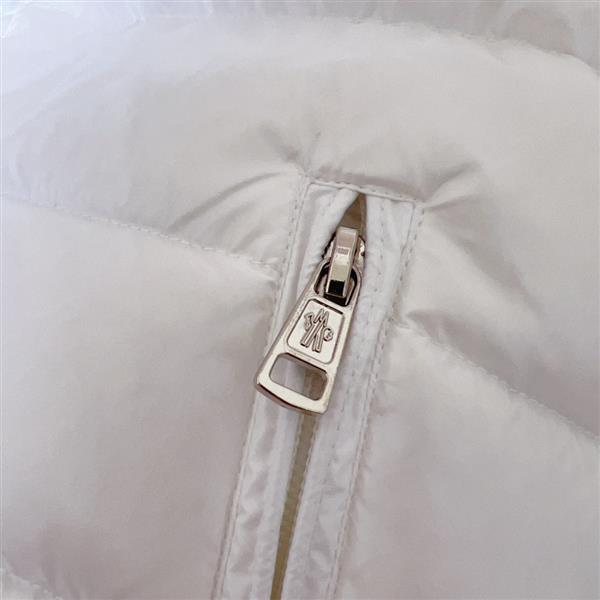 2024322133446812270300