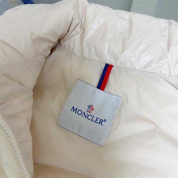 2024322133449546290320