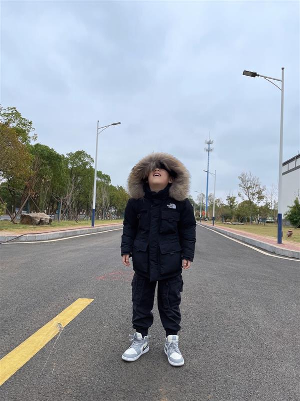 2024322145938702470500