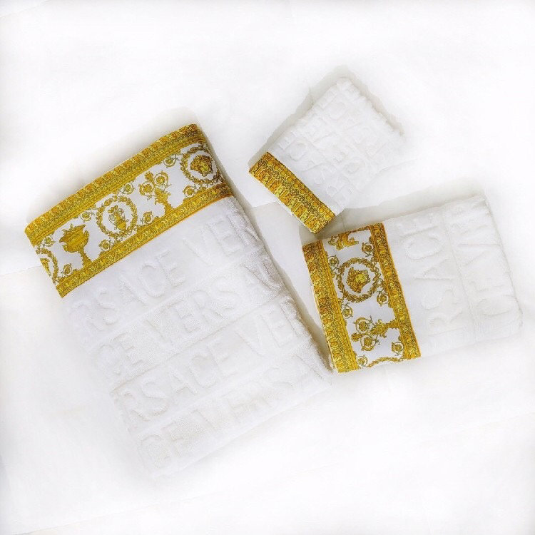 1574261700 1118351441 8